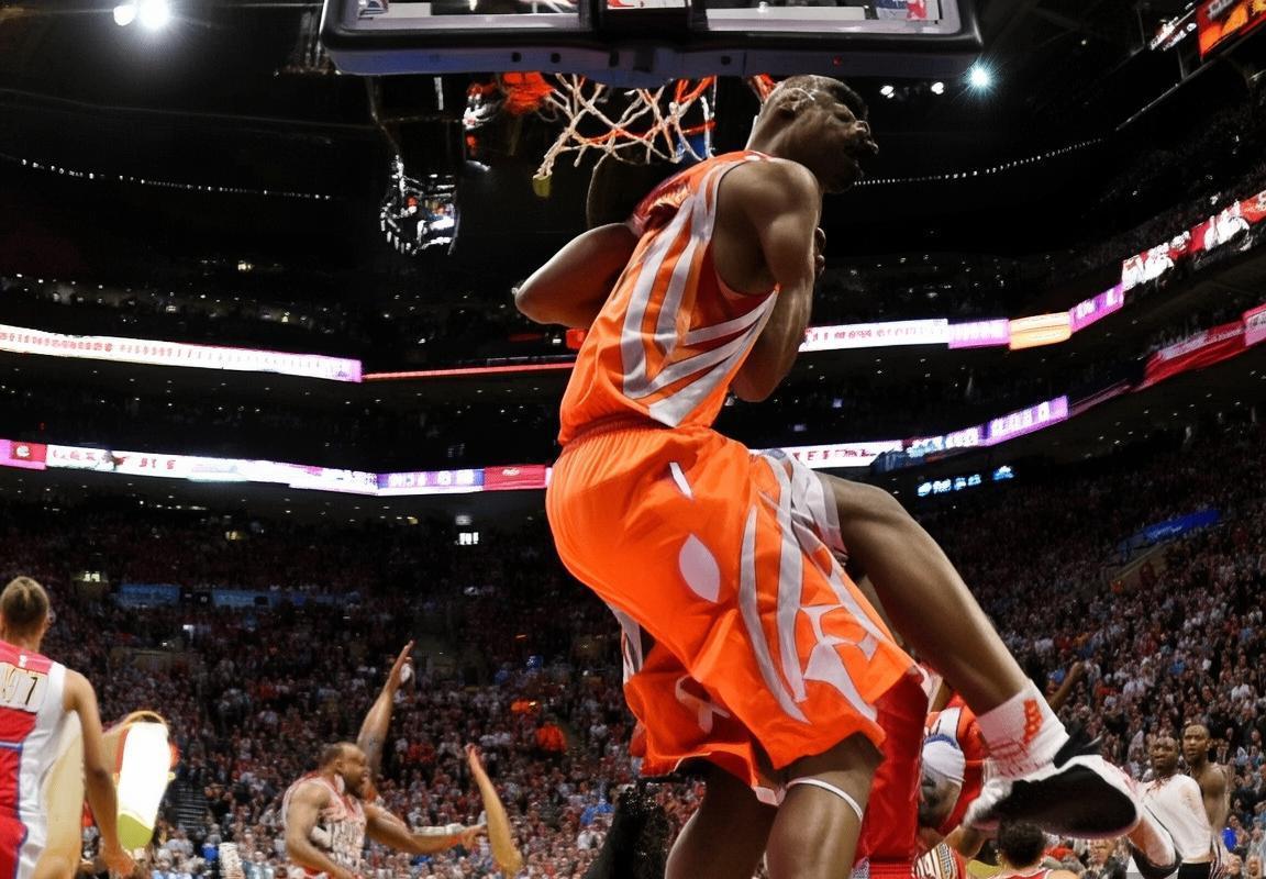 2018年火箭掘金巅峰对决：精彩瞬间与战术解析回顾(图1)