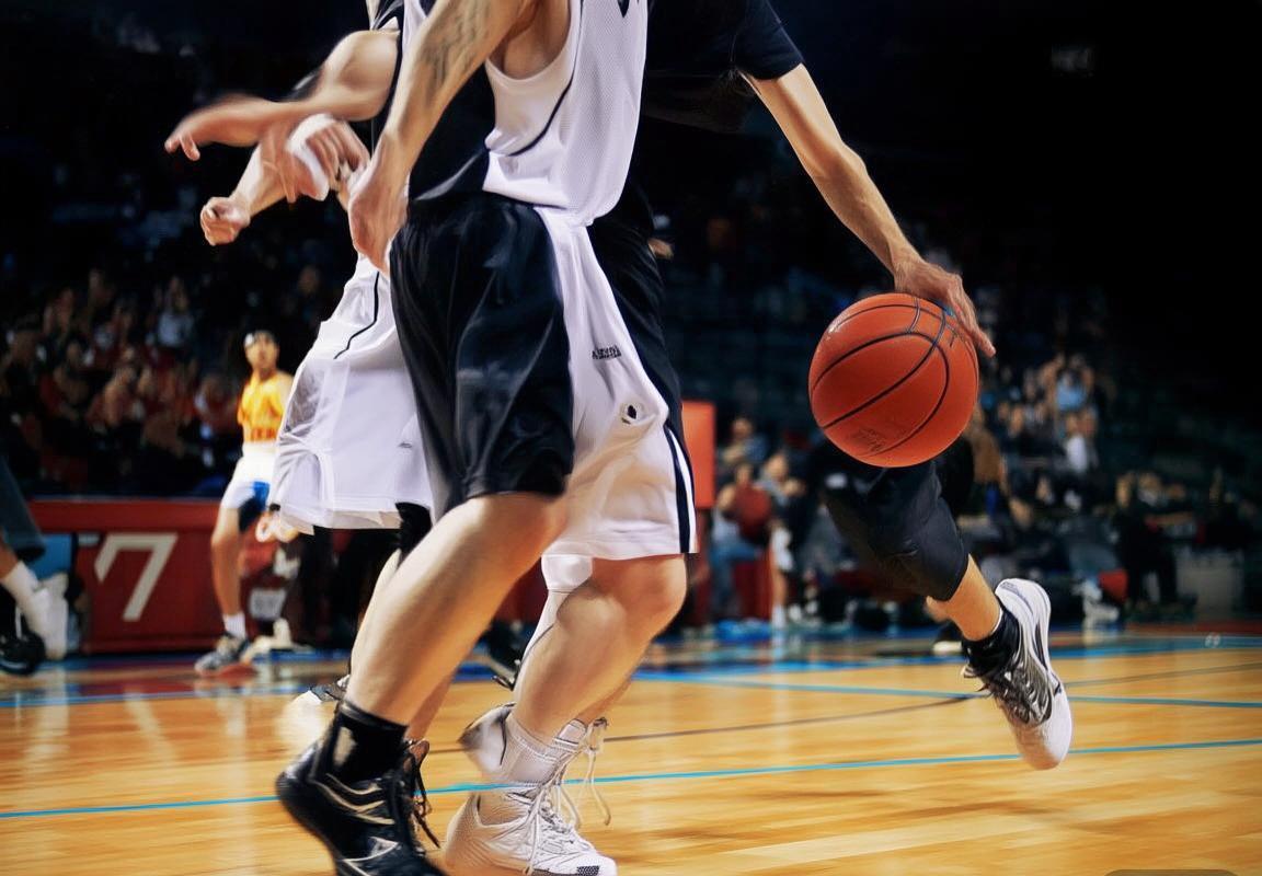 巴萨VS尤文巅峰对决：传奇烽火与战术对决回顾(图2)